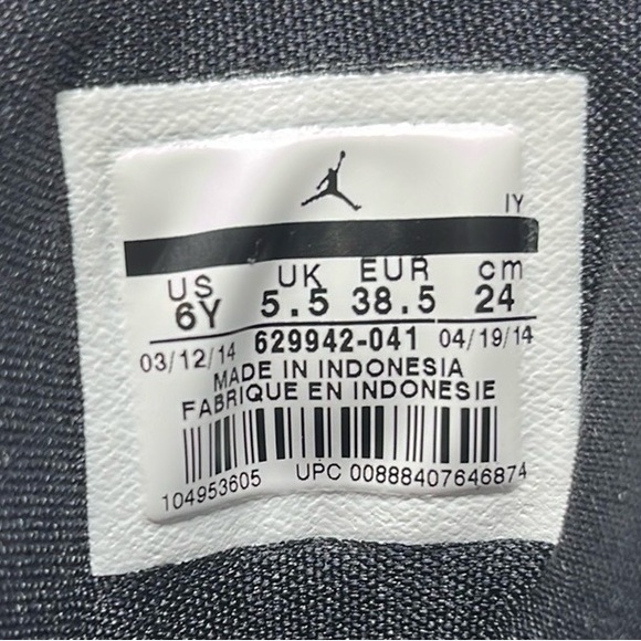 Nike Youth's Air Jordan SC 3 Premium Sneaker Size 7.5 in womens or 6Y - Picture 7 of 7